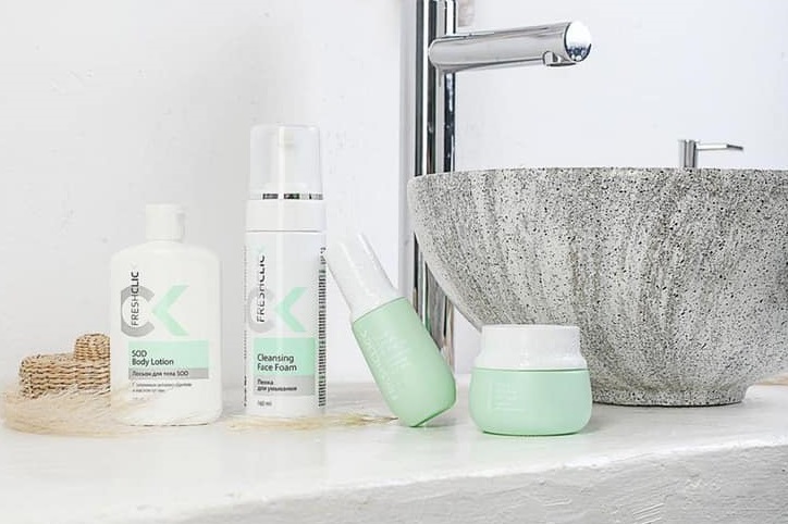 Грижа за младата кожа серия FreshClick